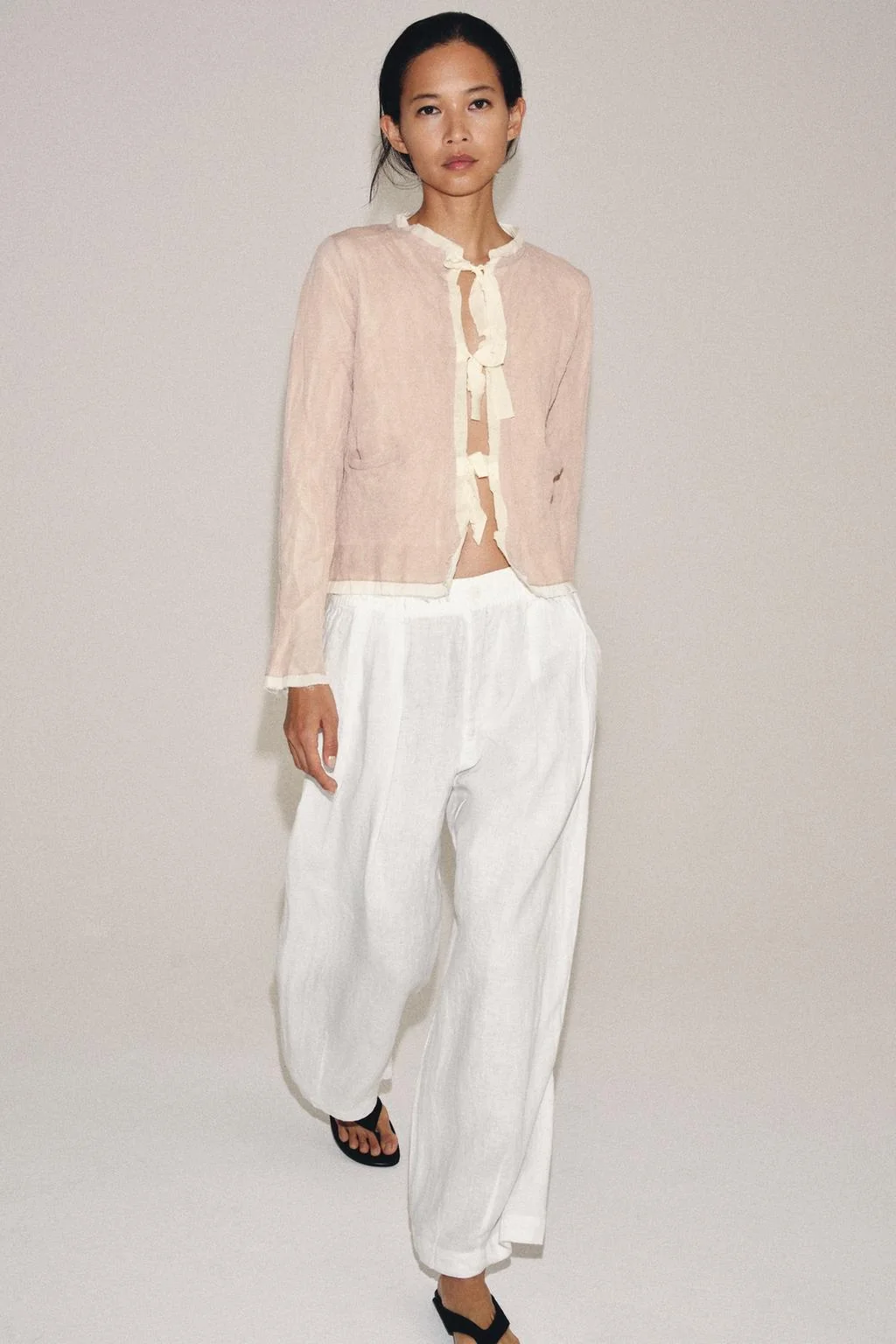 КОМБИНИРОВАНЫЙ ВЯЗАНЫЙ ПИДЖАК С БАНТАМИ