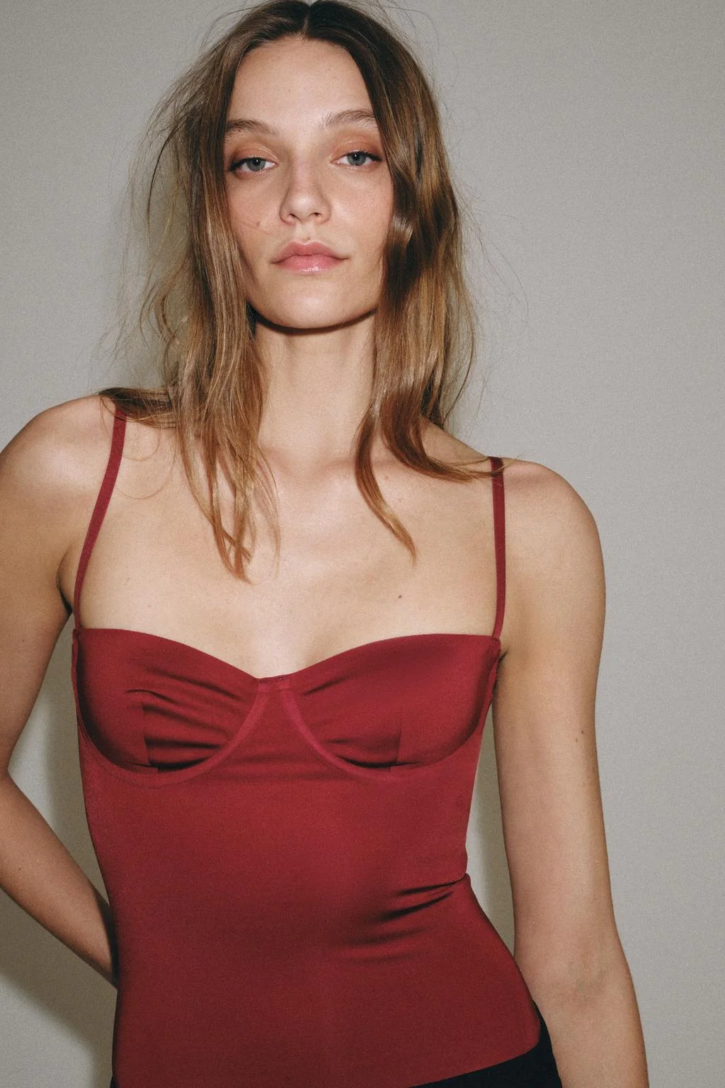 БОДИ ИЗ НЕЙЛОНОВОГО КРУЖЕВА