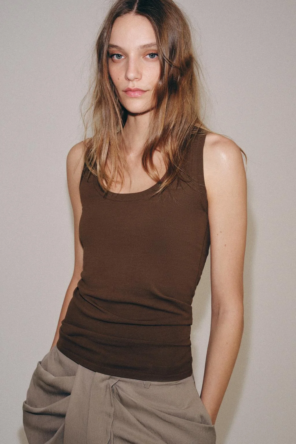 Топ из тонкой вязки