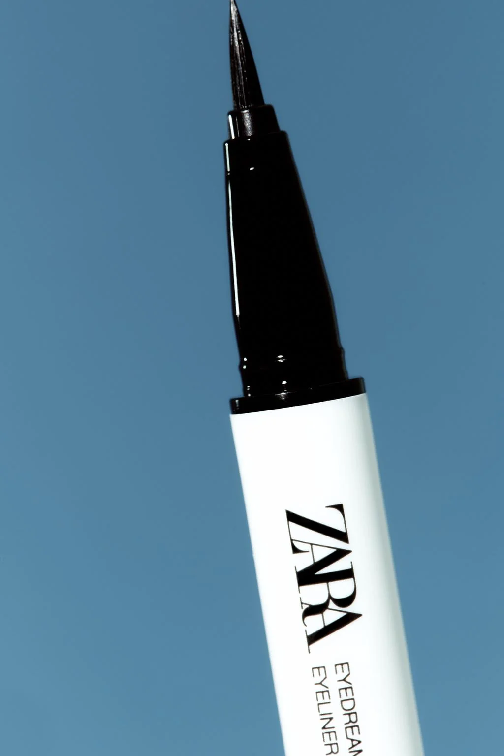 Подводка для глаз Eyedream Black + корректирующий карандаш