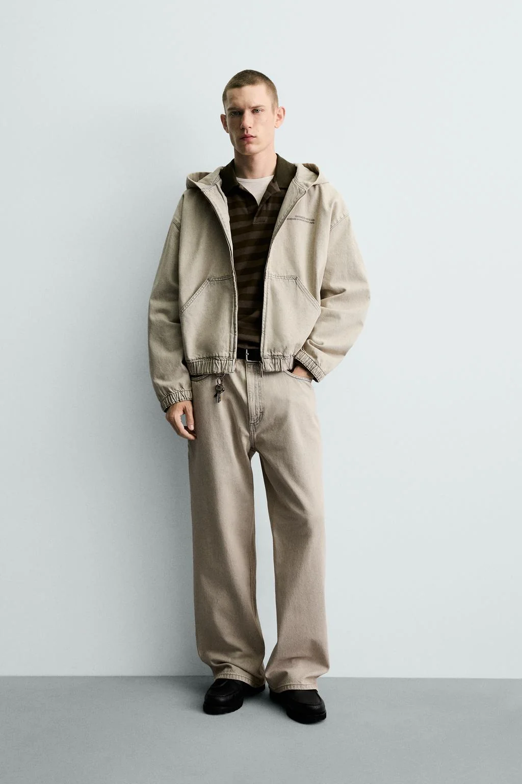 Джинсы свободного кроя — Джинсы