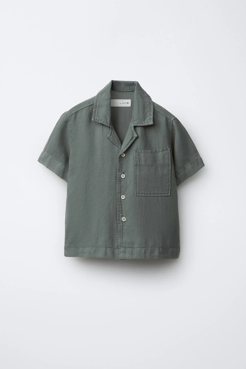 Льняная рубашка в стиле боулинг