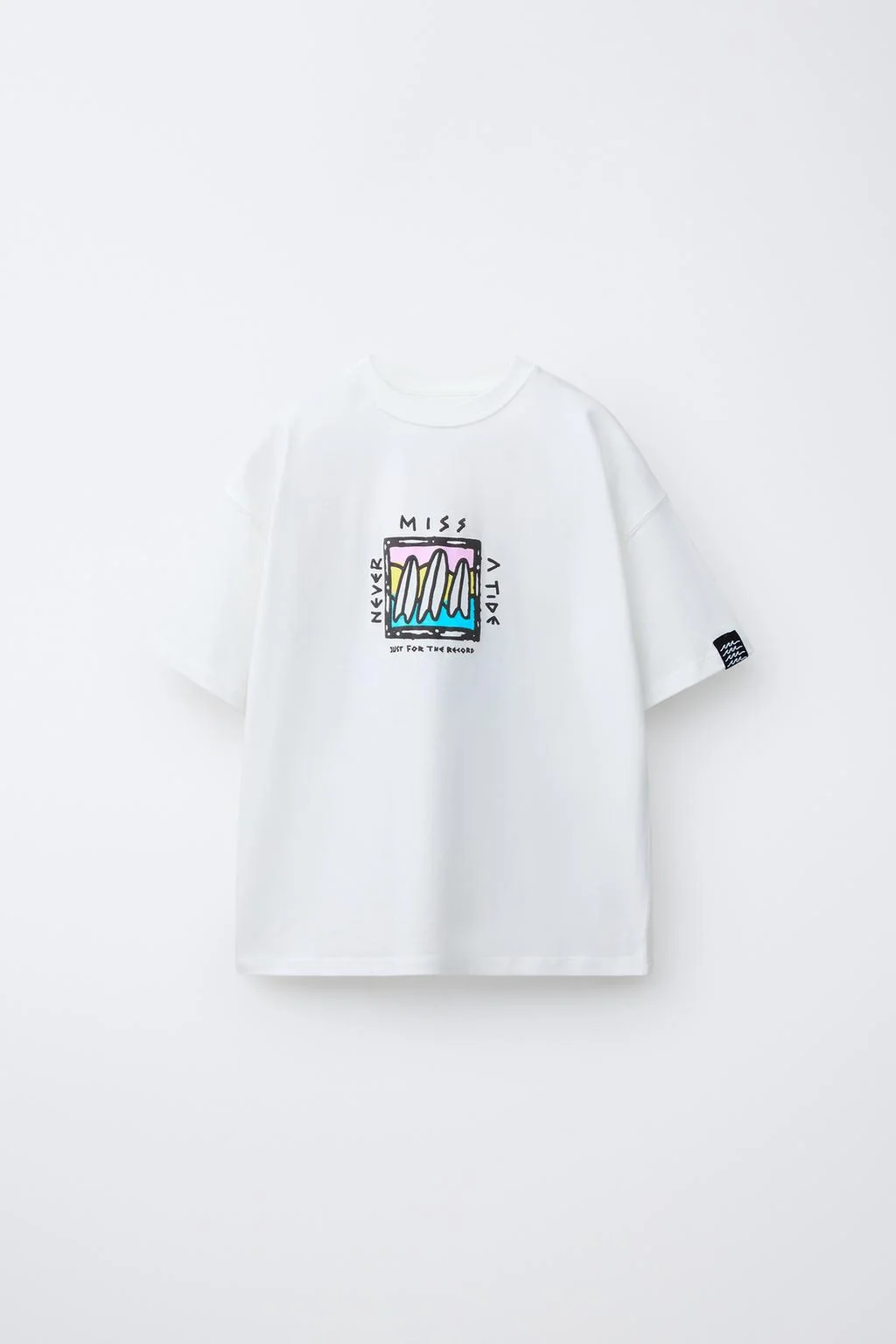 Футболка с принтом доски для серфинга