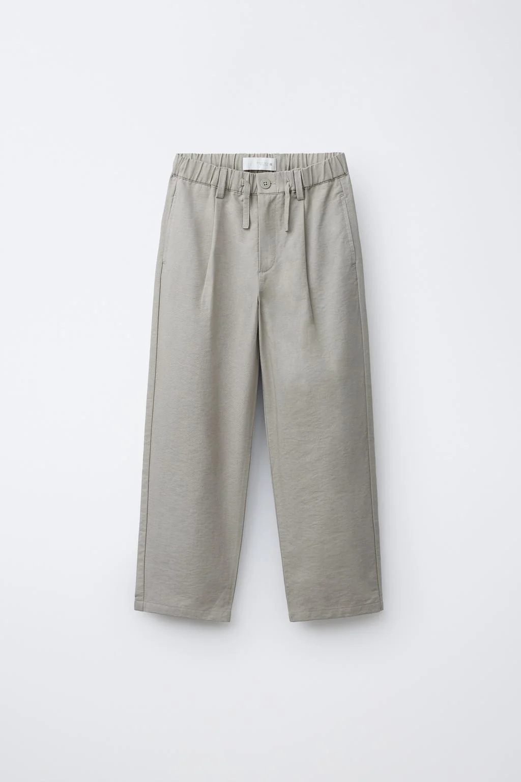 Просторные брюки со стрелками