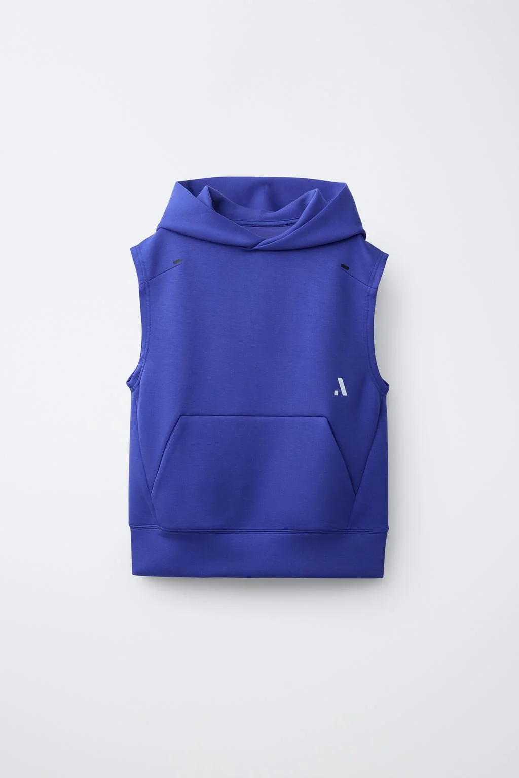 СПОРТНЫЙ ЖИЛЕТ С КАПЮШОНОМ И ЛОГОТИПОМ — Активный эдицион