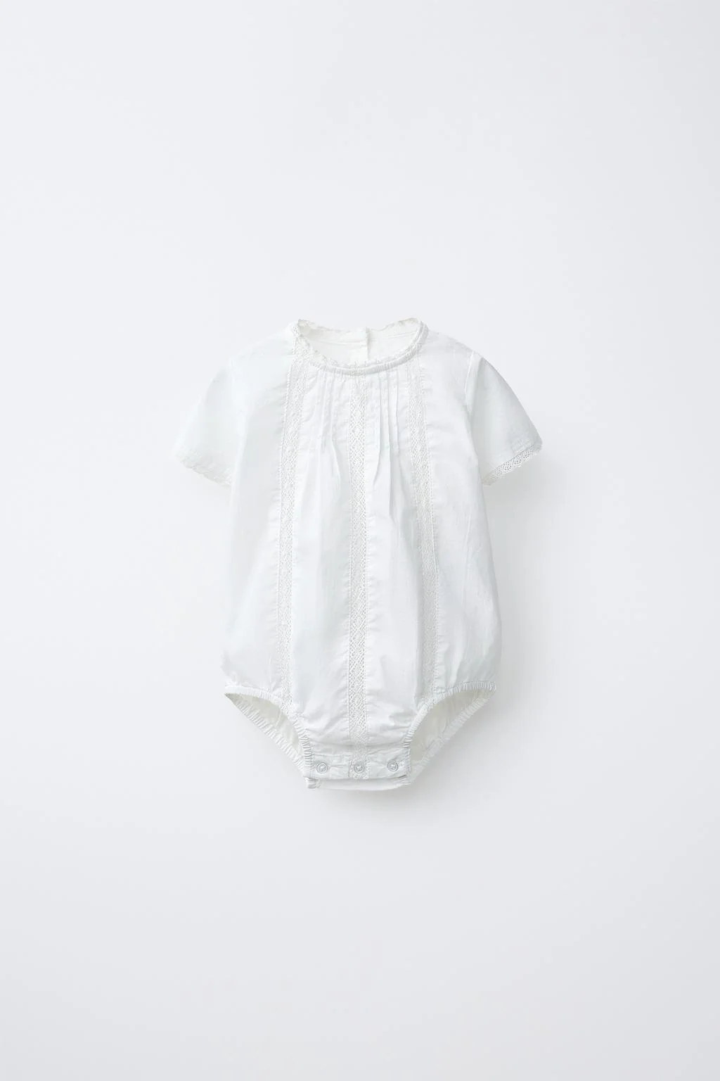 ВЫШИТЫЙ КОМБИНЕЗОН — 6-9 месяцев | 74 см