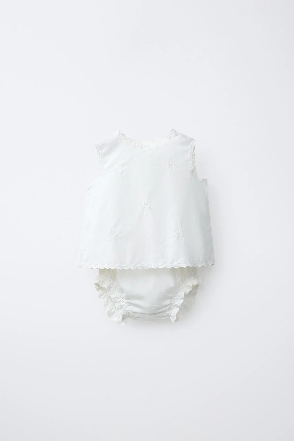 ВЫШИТАЯ РУБАШКА И КОМПЛЕКТ ШОРТОВ — 6-9 месяцев | 74 см