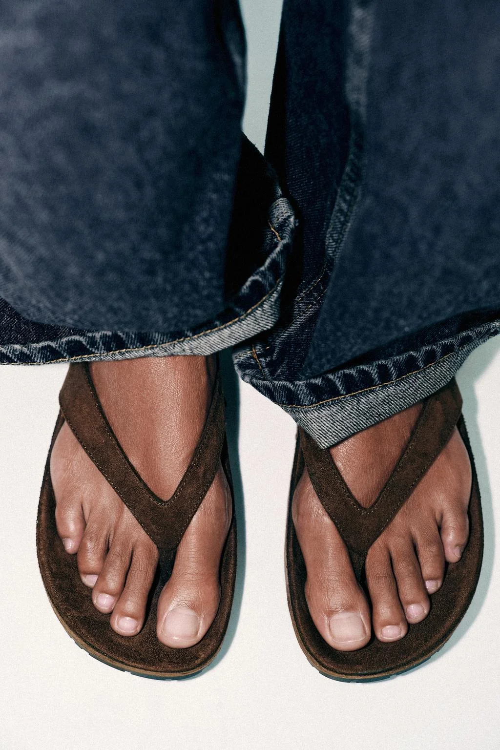 Босоножки на платформе с ремешком — ПЛОСКАЯ ОБУВЬ