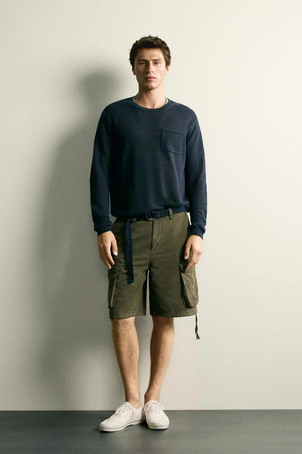 REGULAR FIT CARGO BERMUDA SHORTS WITH TABS