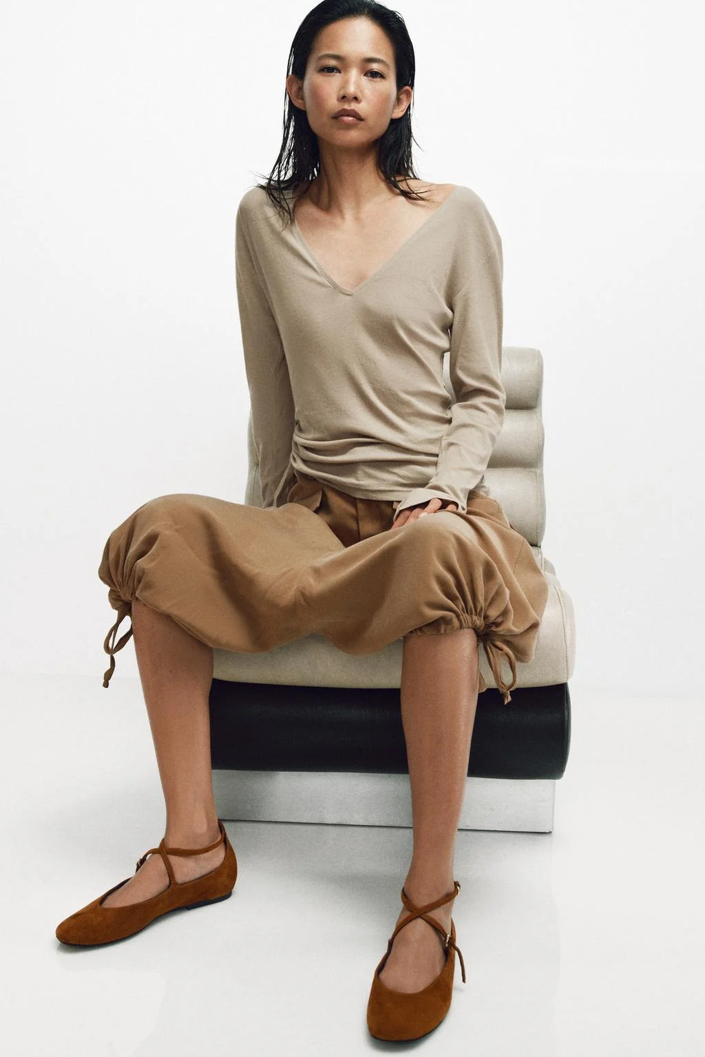 Балетки с кожаным ремешком