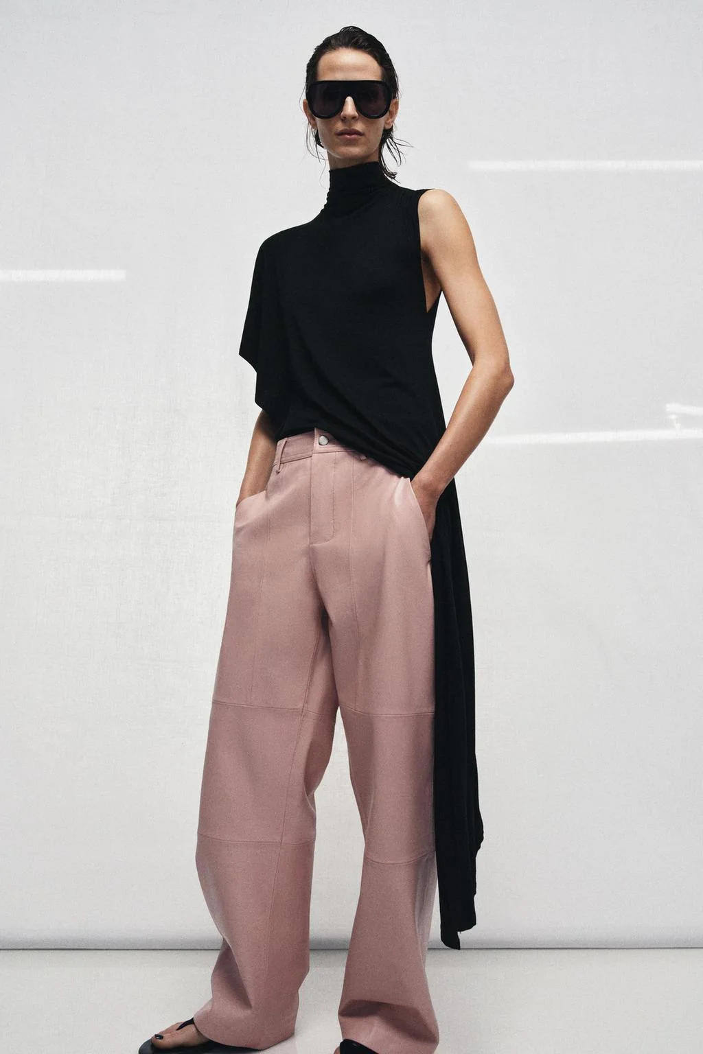 Брюки из 100% кожи ZW COLLECTION, лимитированная серия
