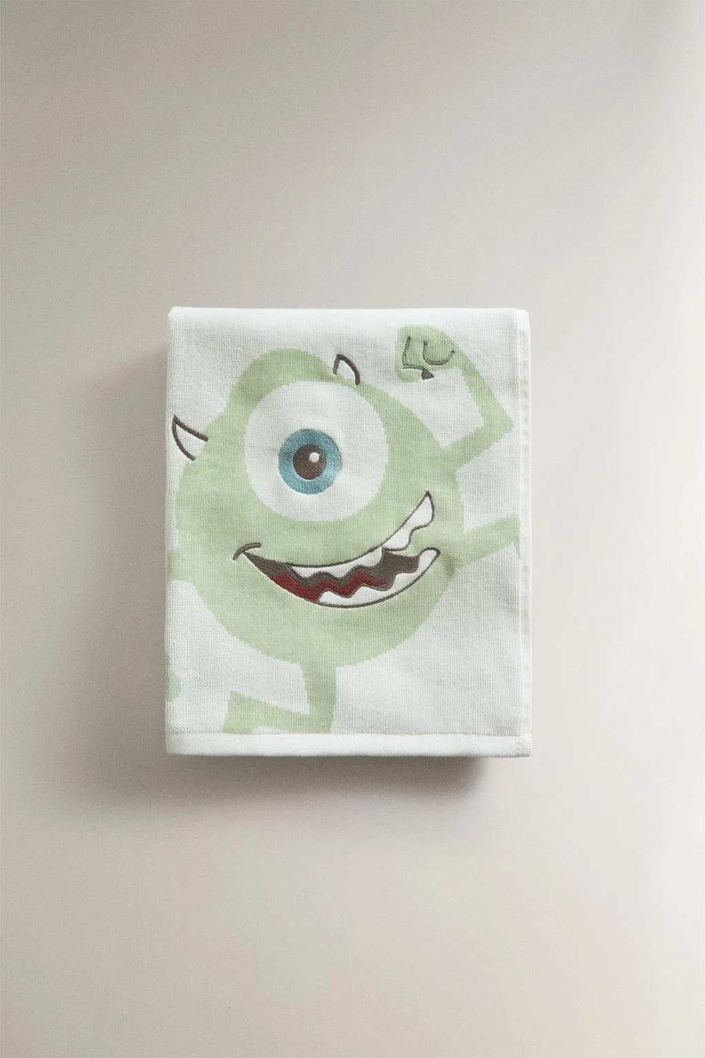 Детское полотенце Mike Monsters, Inc. ©Disney/Pixar