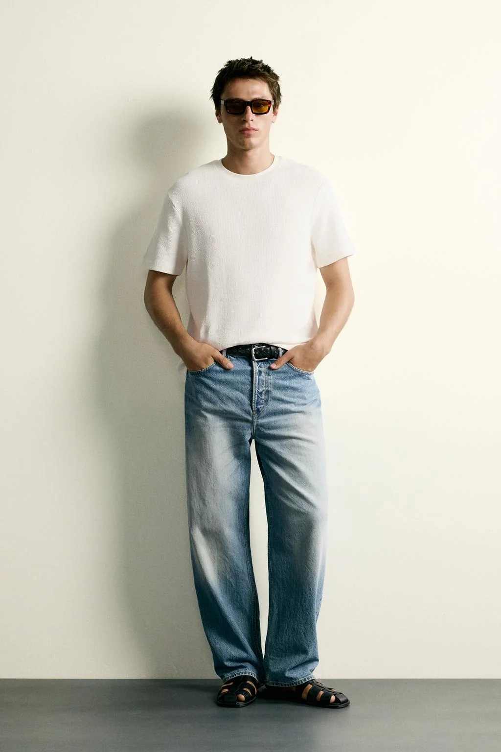 REGULAR FIT SEERSUCKER T-SHIRT