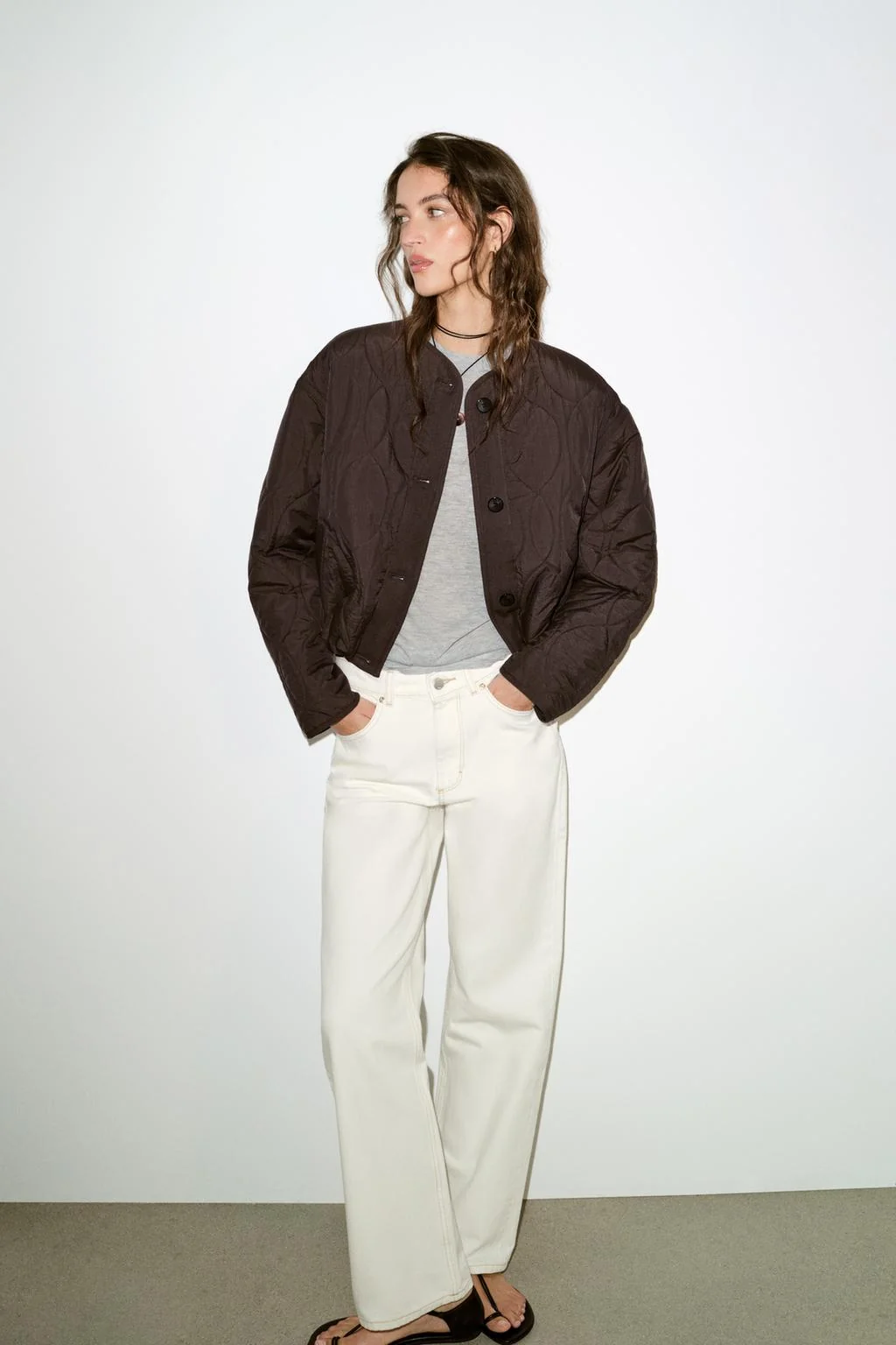 Короткая стеганая куртка