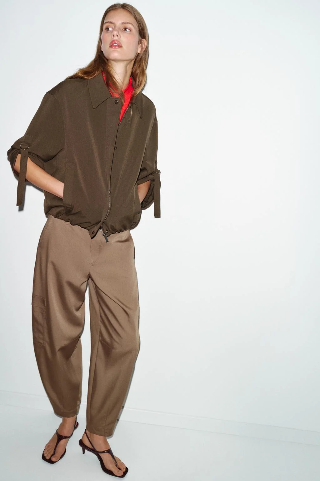 Бомбер с подворотами