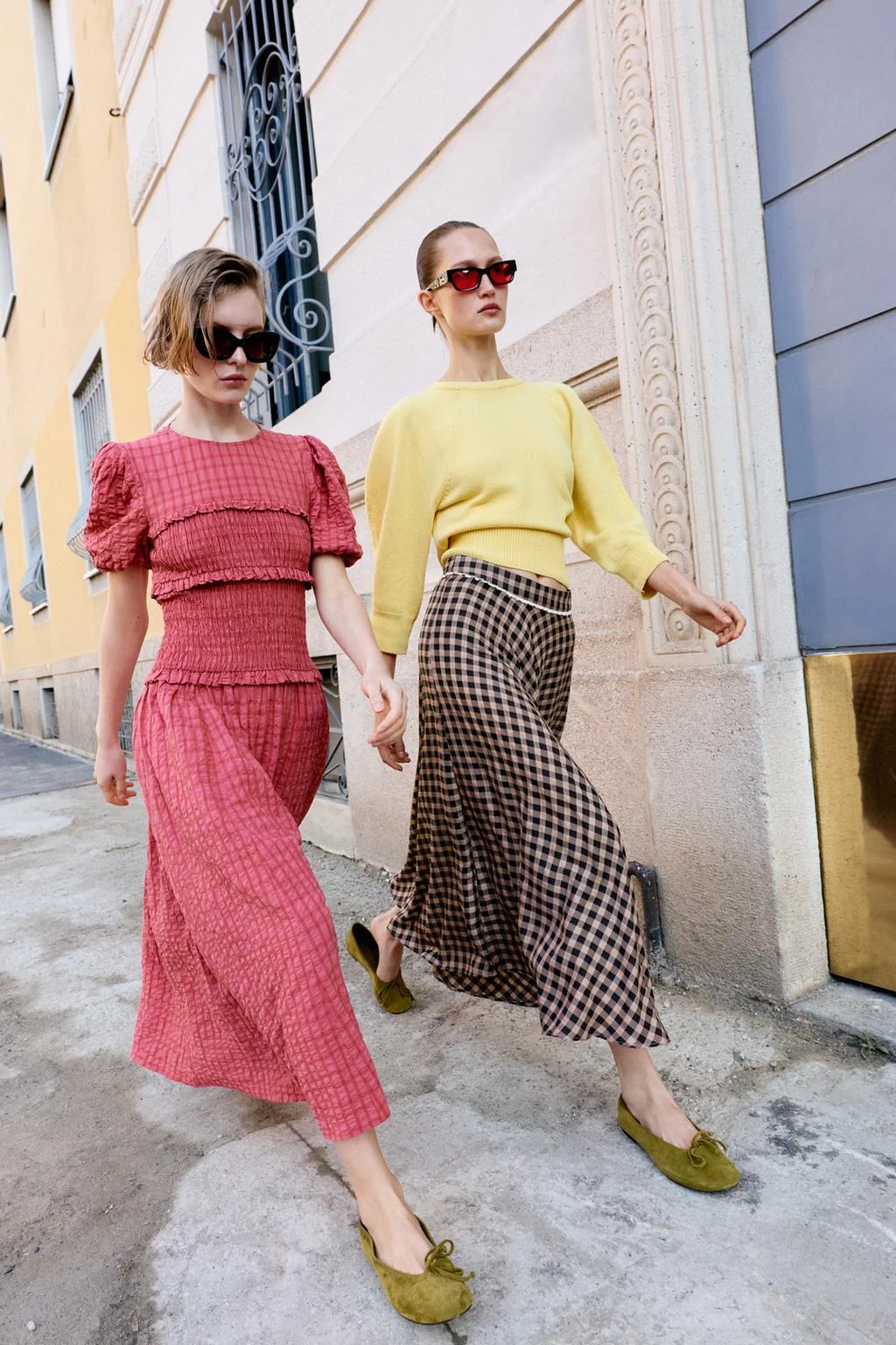 Балетки из замши с бантом