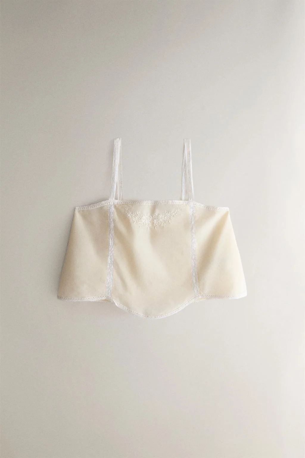 COTTON TOP WITH EMBROIDERED LACE