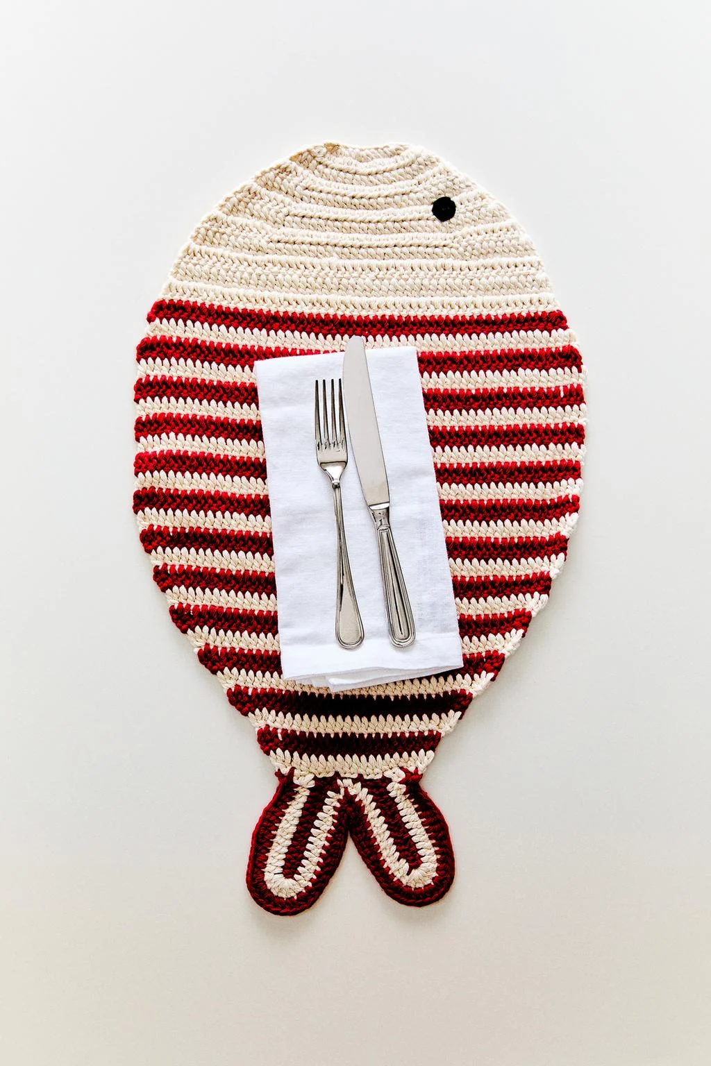CROCHET FISH PLACEMAT