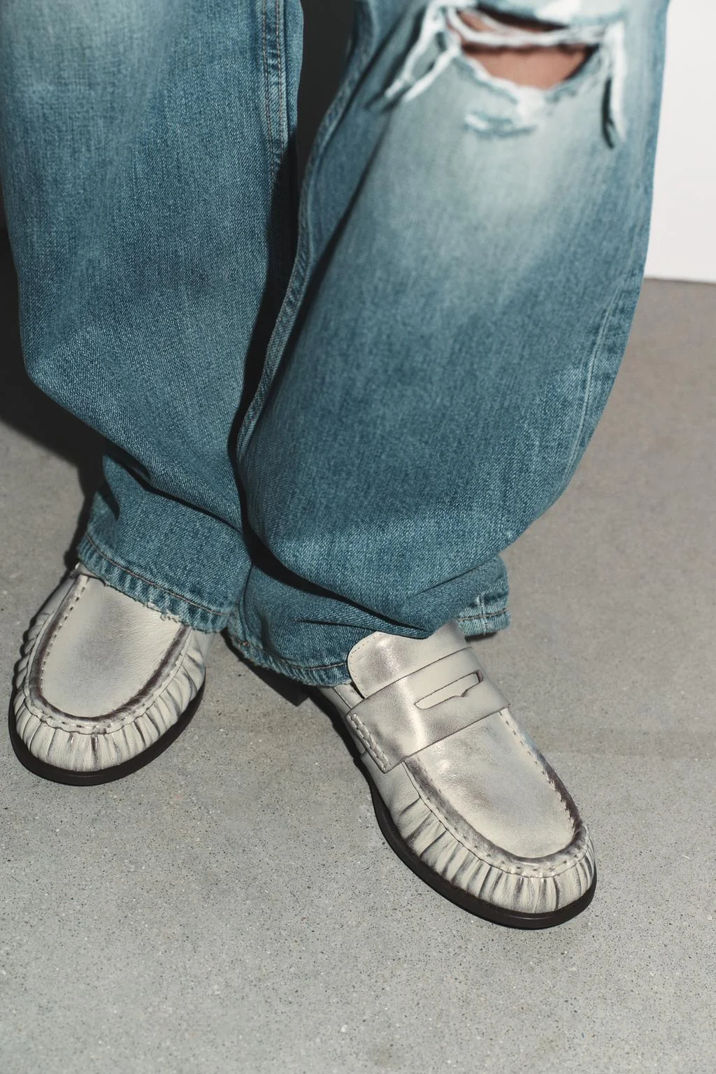 Кожаные лоферы с сборкой