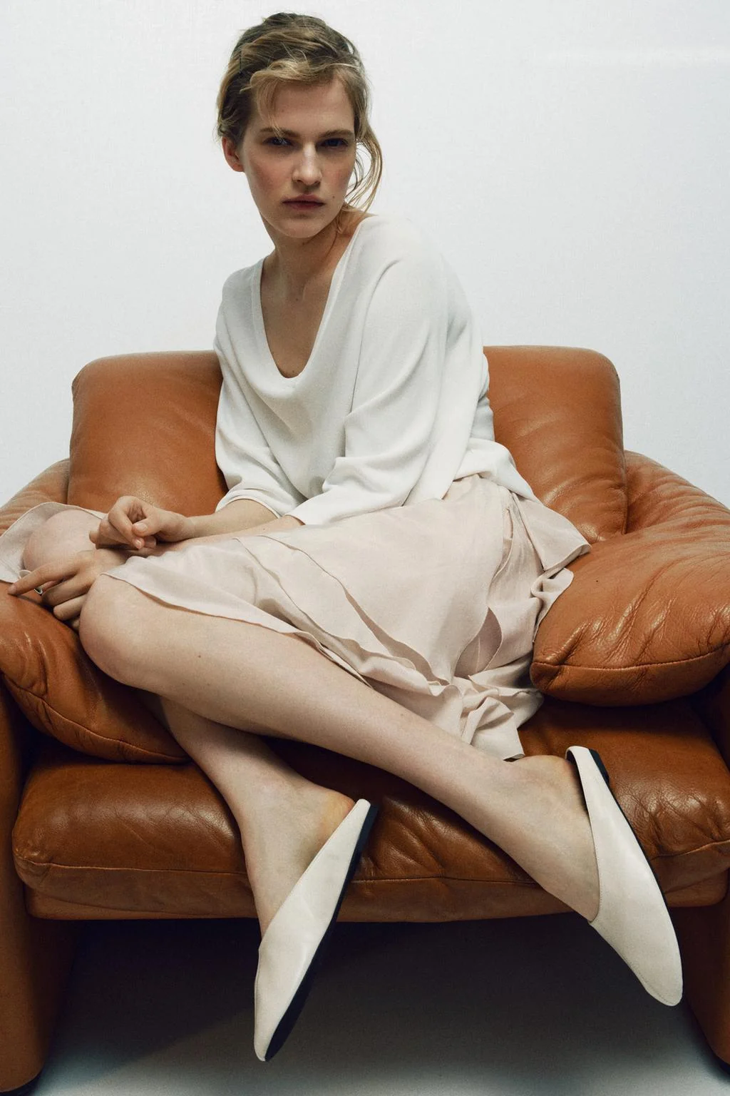 Плоские кожаные мюли — Кожа