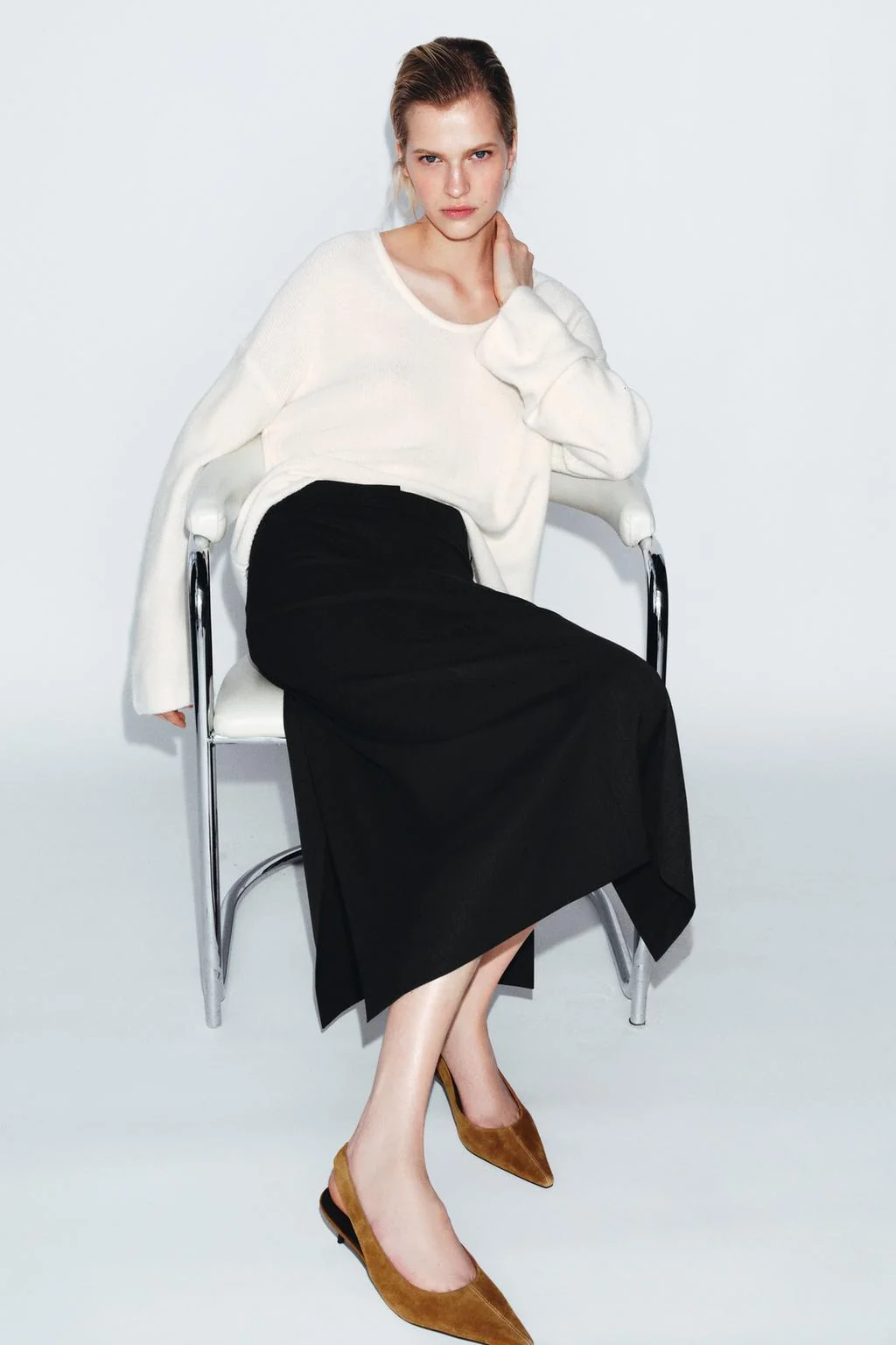 Туфли с перемычкой из расщепленной замши