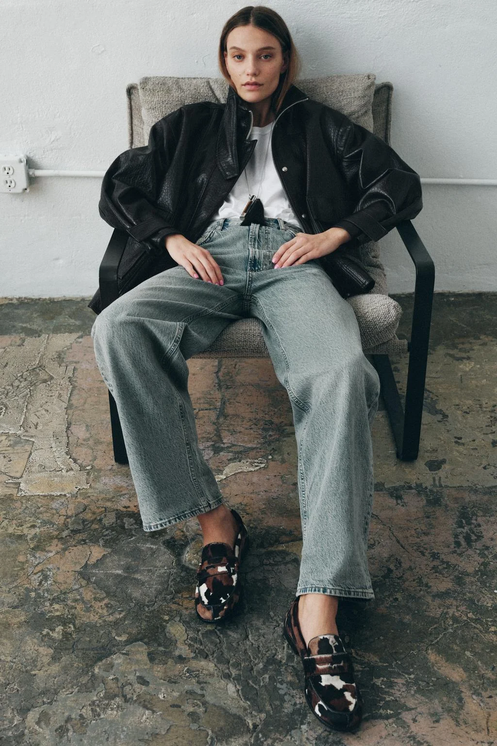 Кожаные лоферы с животным принтом