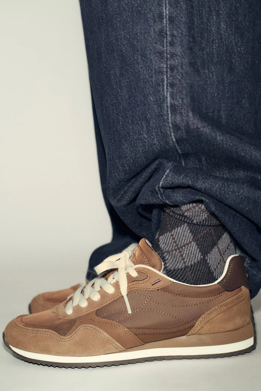 Мягкие беговые кроссовки