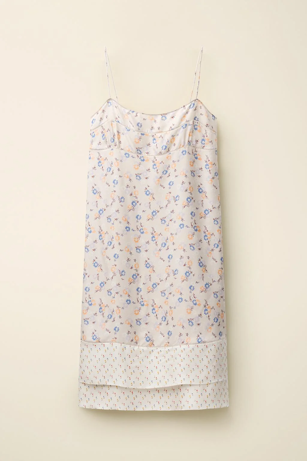 Платье из 100% шелка, созданное Caramel London x Zara