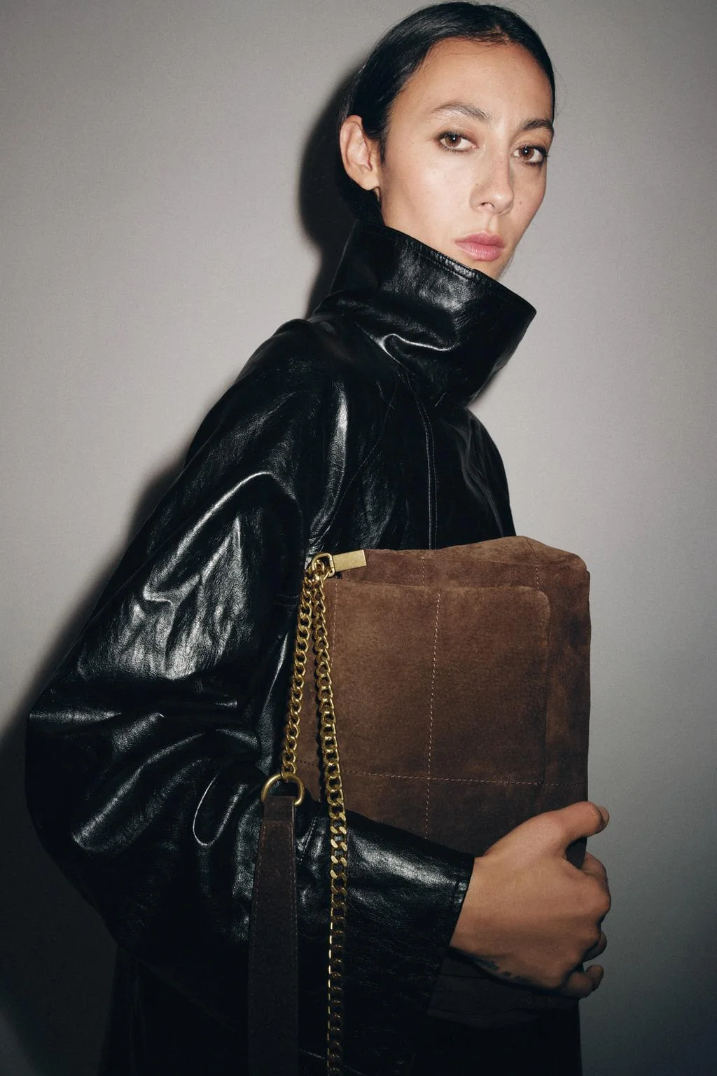 Кожаная сумка через плечо — Кожа