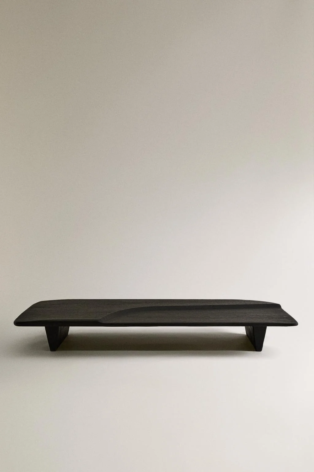 Текстурированный журнальный столик — Столы