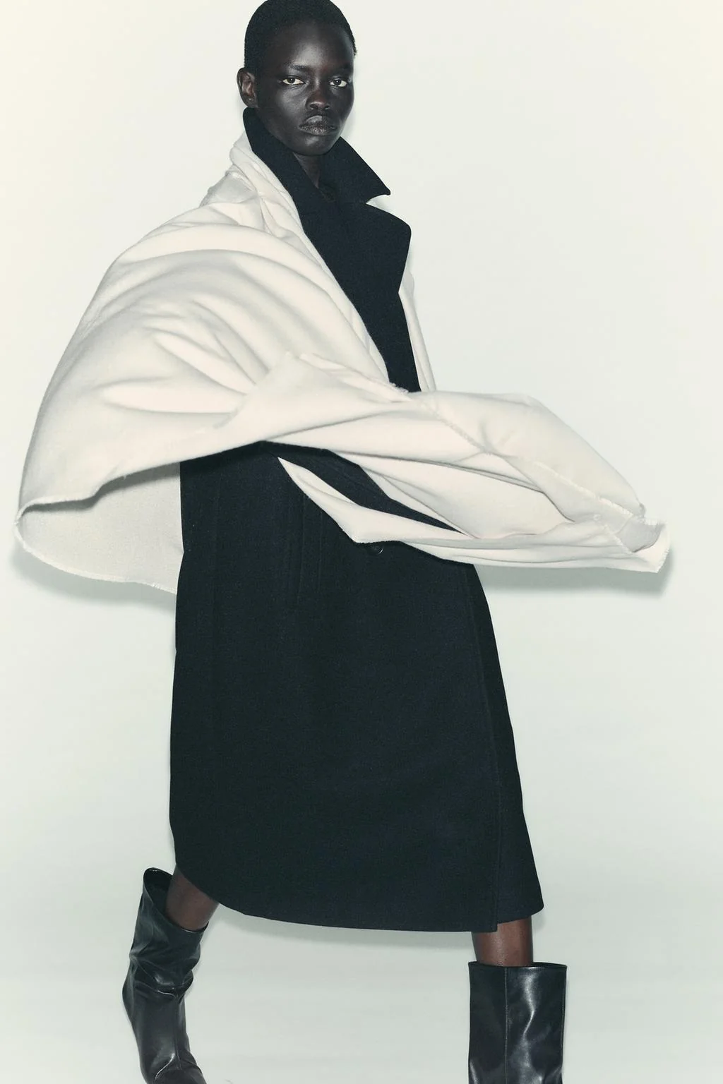 Мягкий однотонный шарф