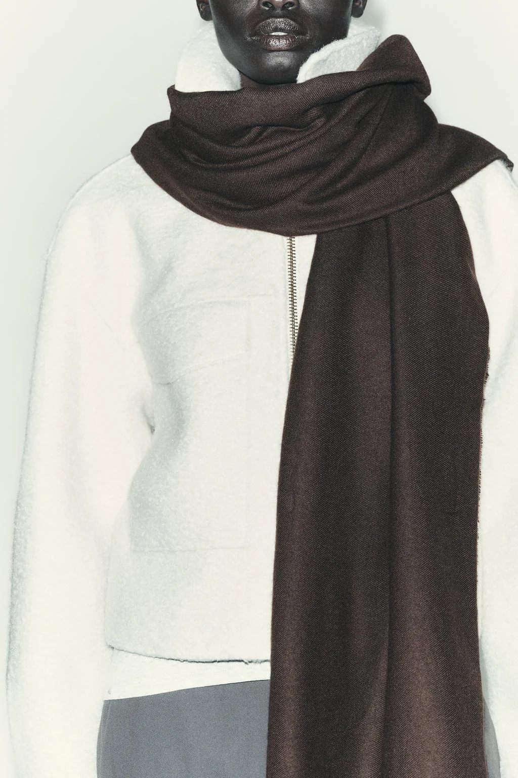 Мягкий однотонный шарф