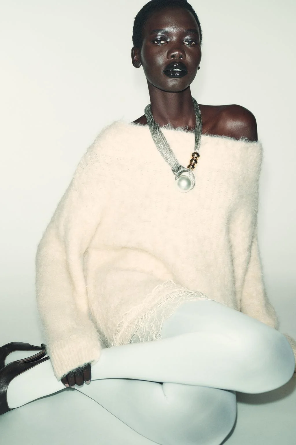 Сеточное колье с искусственными жемчужинами