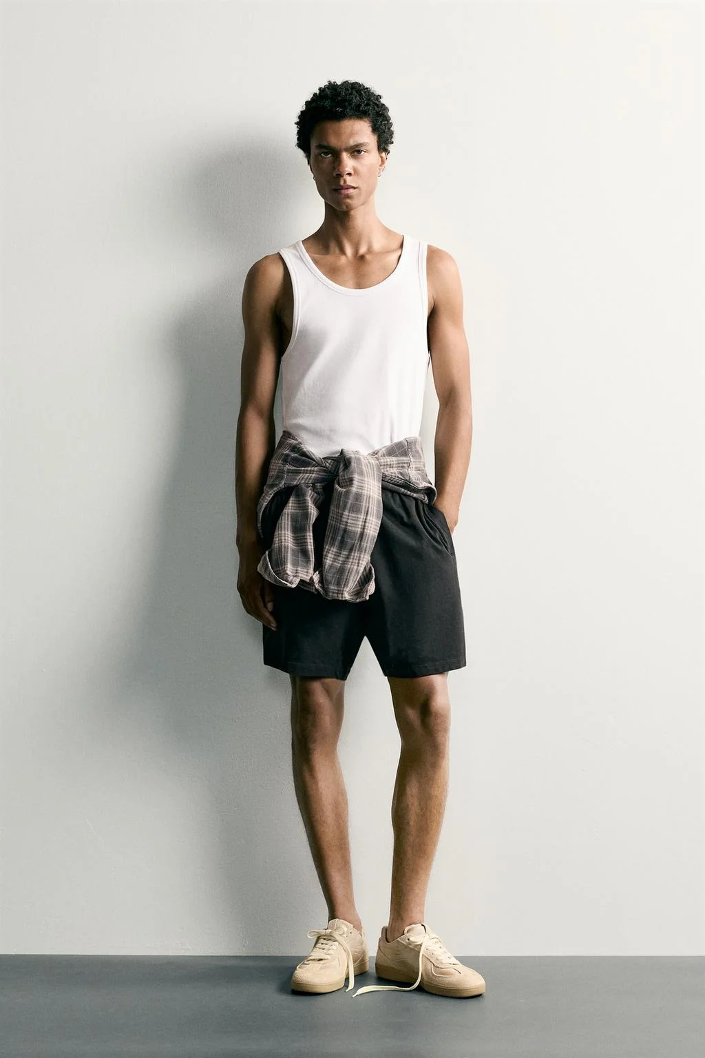 LIGHTWEIGHT WASHED JOGGER BERMUDA SHORTS