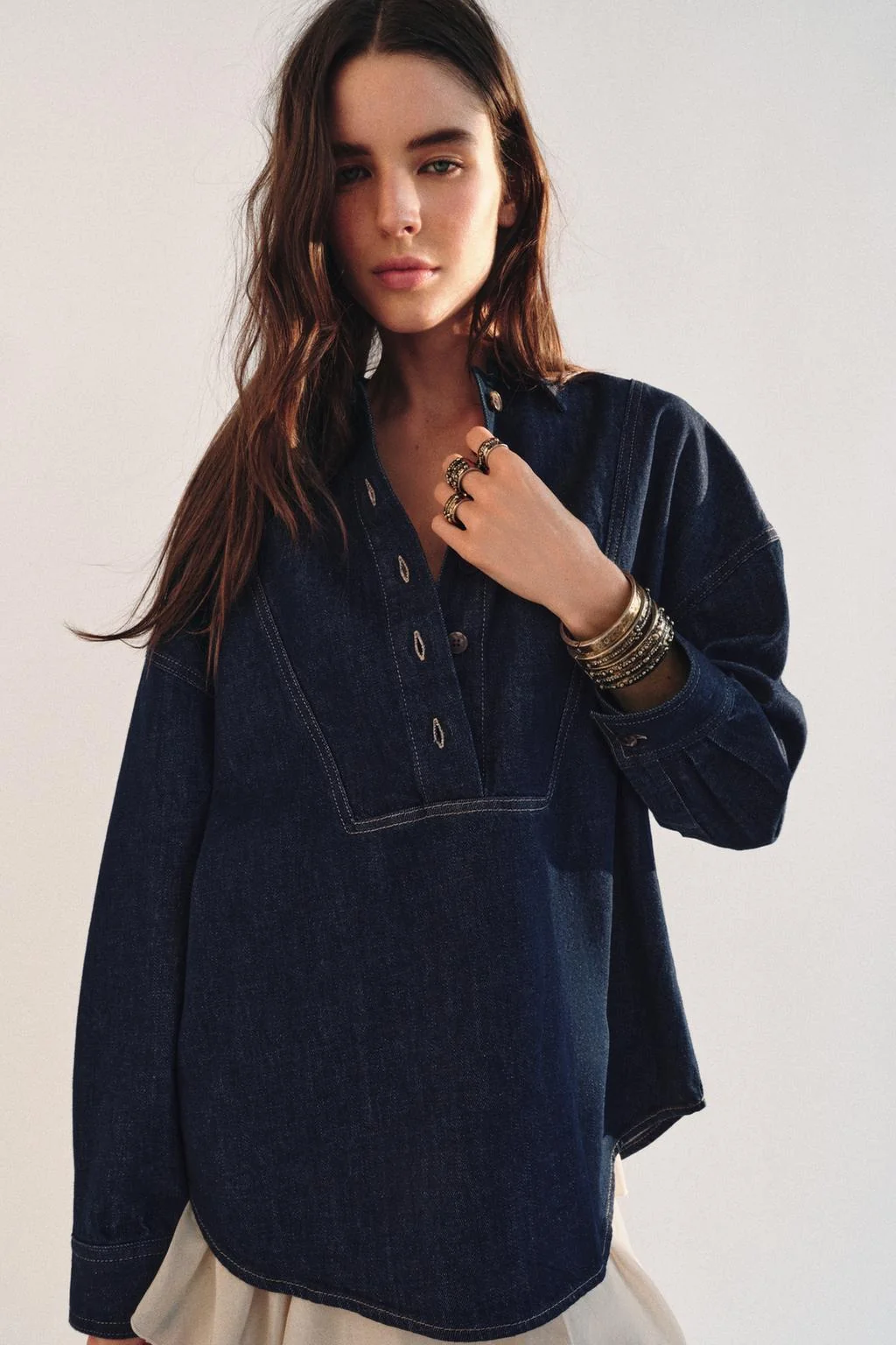 Набор из 3 гравированных блестящих браслетов