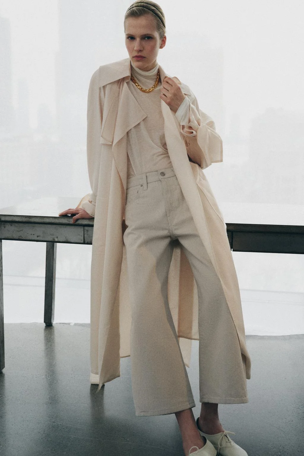 Колье с металлической цепью