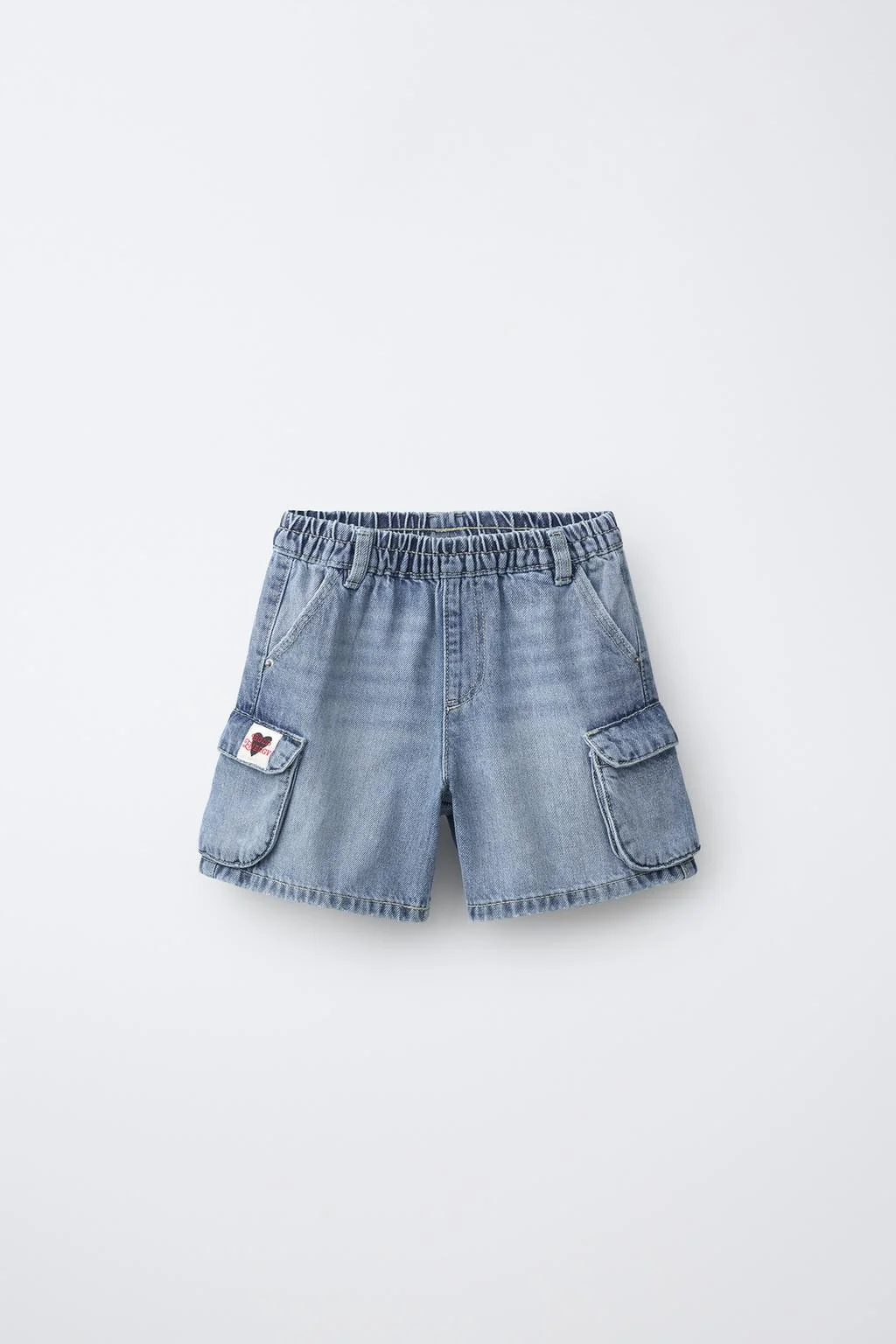 PATCH DETAIL DENIM CARGO BERMUDA SHORTS