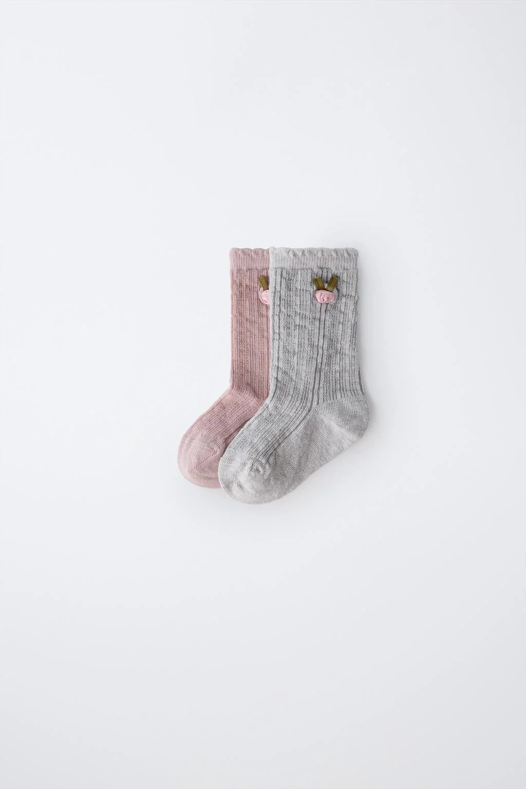 2-PACK OF FLORAL MID-LENGTH SOCKS