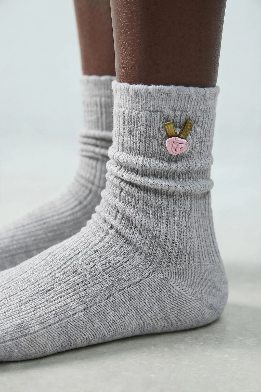 2-PACK OF FLORAL MID-LENGTH SOCKS