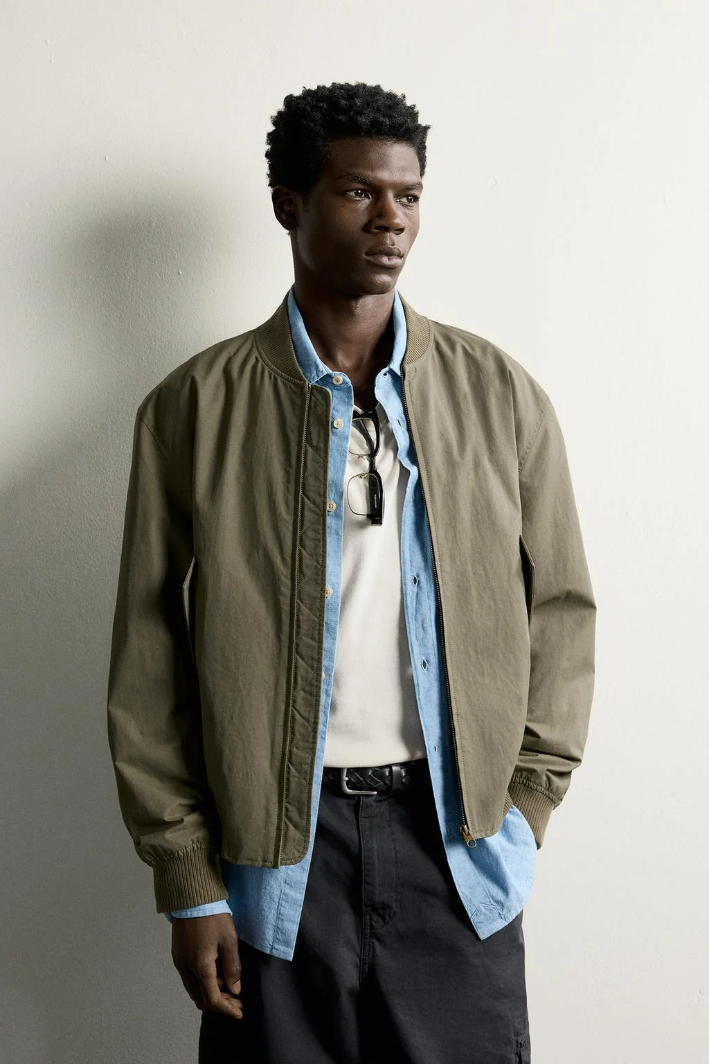 Бомбер regular fit