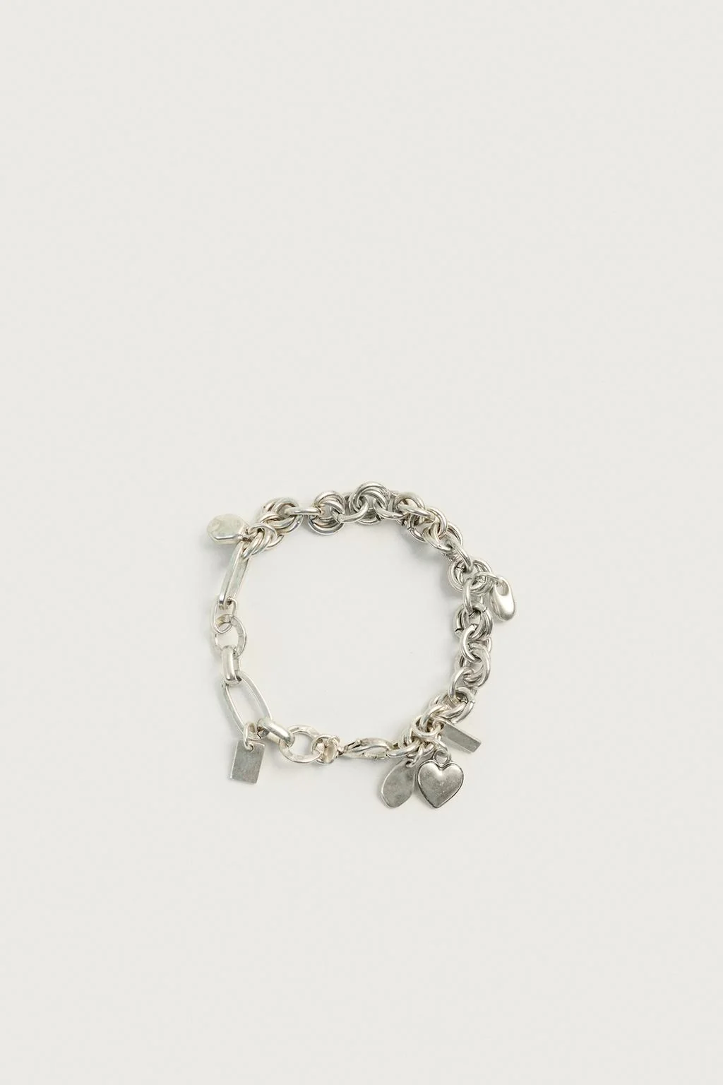 METAL CHARM BRACELET