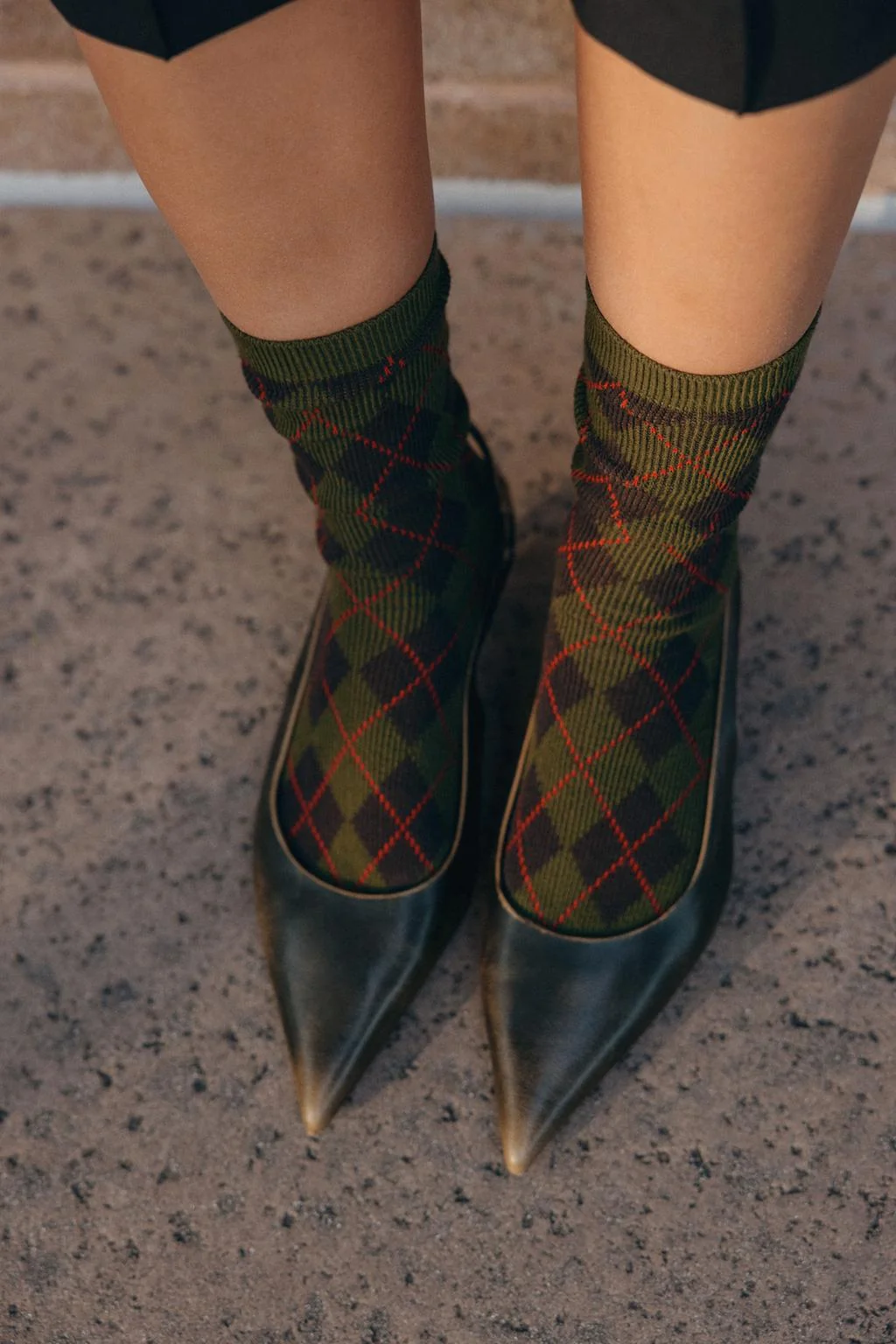 Носки из хлопковой смеси с алмазным узором