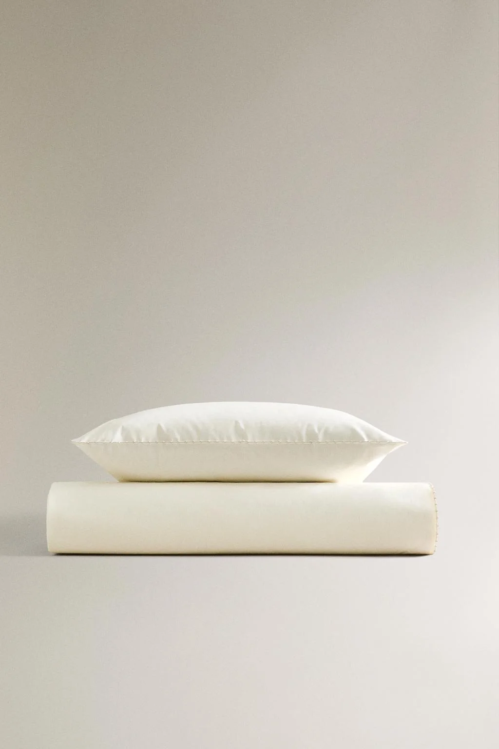 Детский наволочный чехол с вышивкой