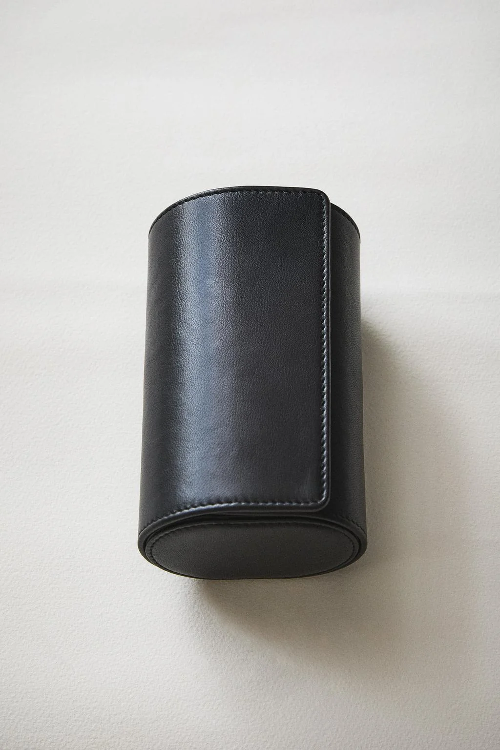 LEATHER WATCH HOLDER
