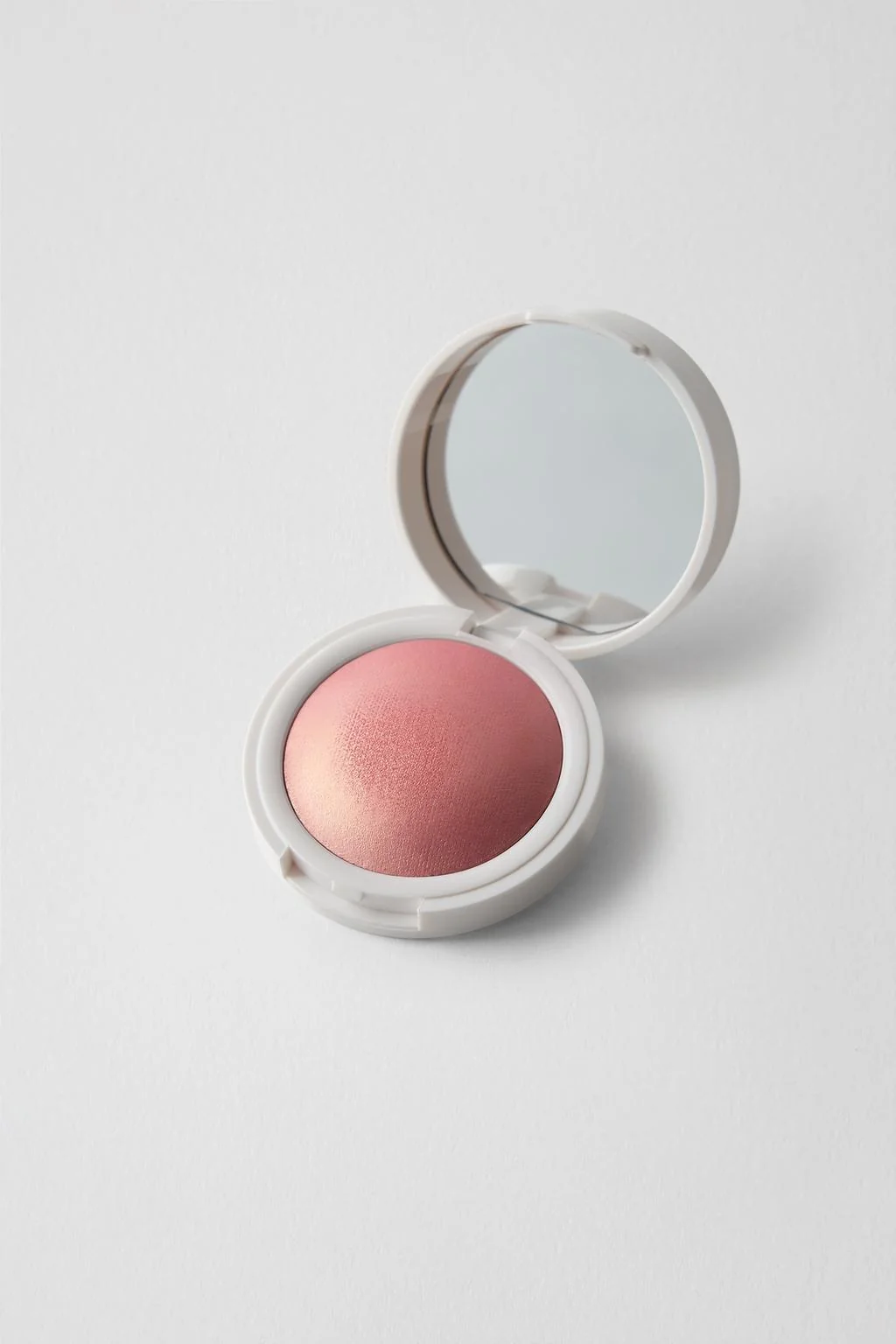 Румяна-пудра POWDER BLUSHER - HIGHLY-LICIOUS