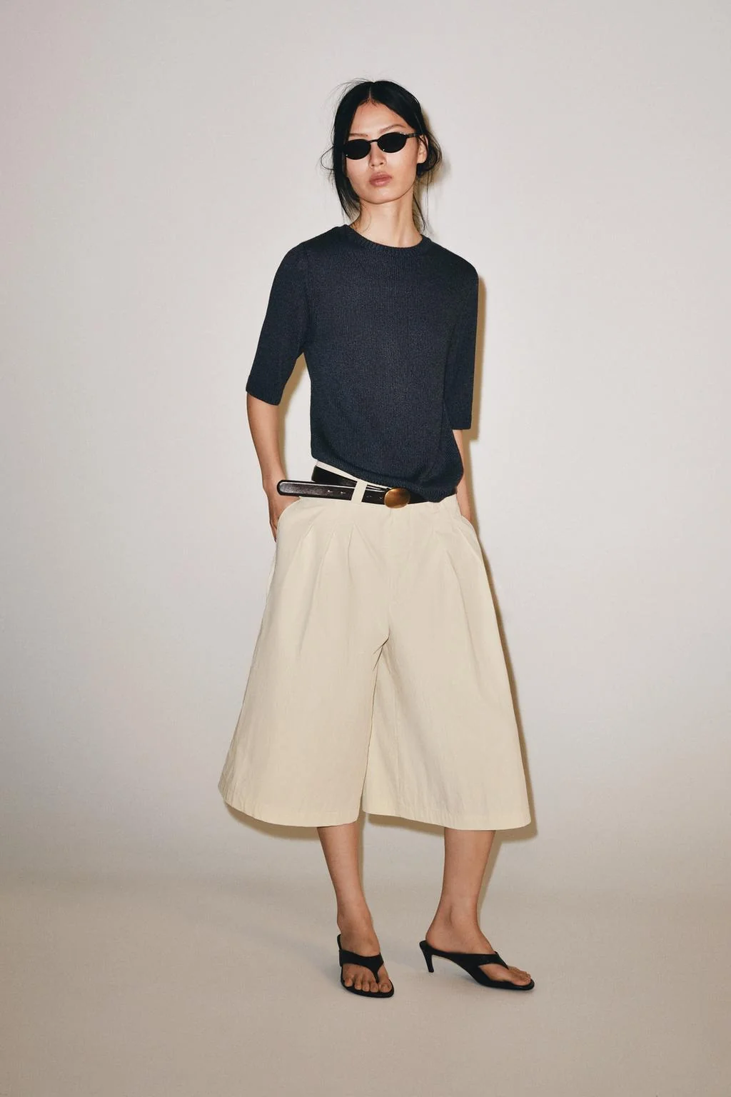 SHORT-SLEEVE KNIT TOP