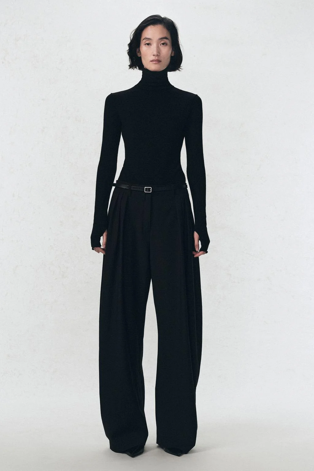 Брюки с выточками из шерсти SOSHIOTSUKI X ZARA