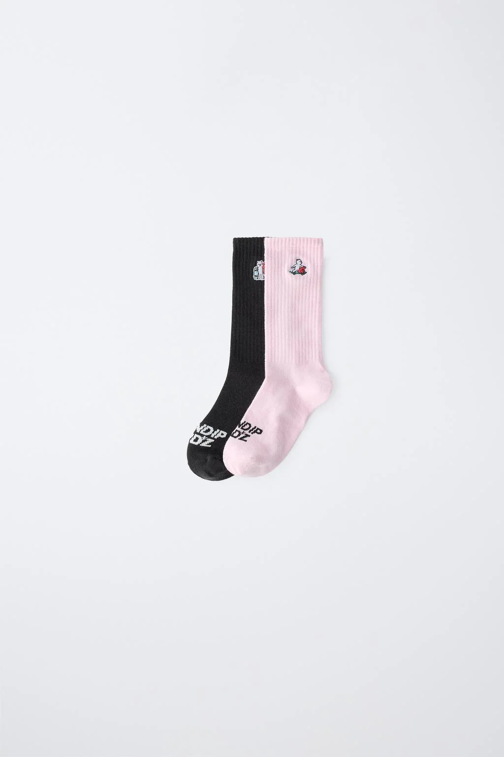 Набор из 2 пар длинных носков RIPNDIP © X ZARA KIDS с вышивкой