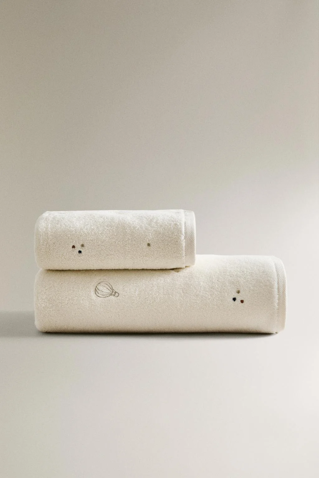 Детское полотенце с воздушными шарами — Полотенца