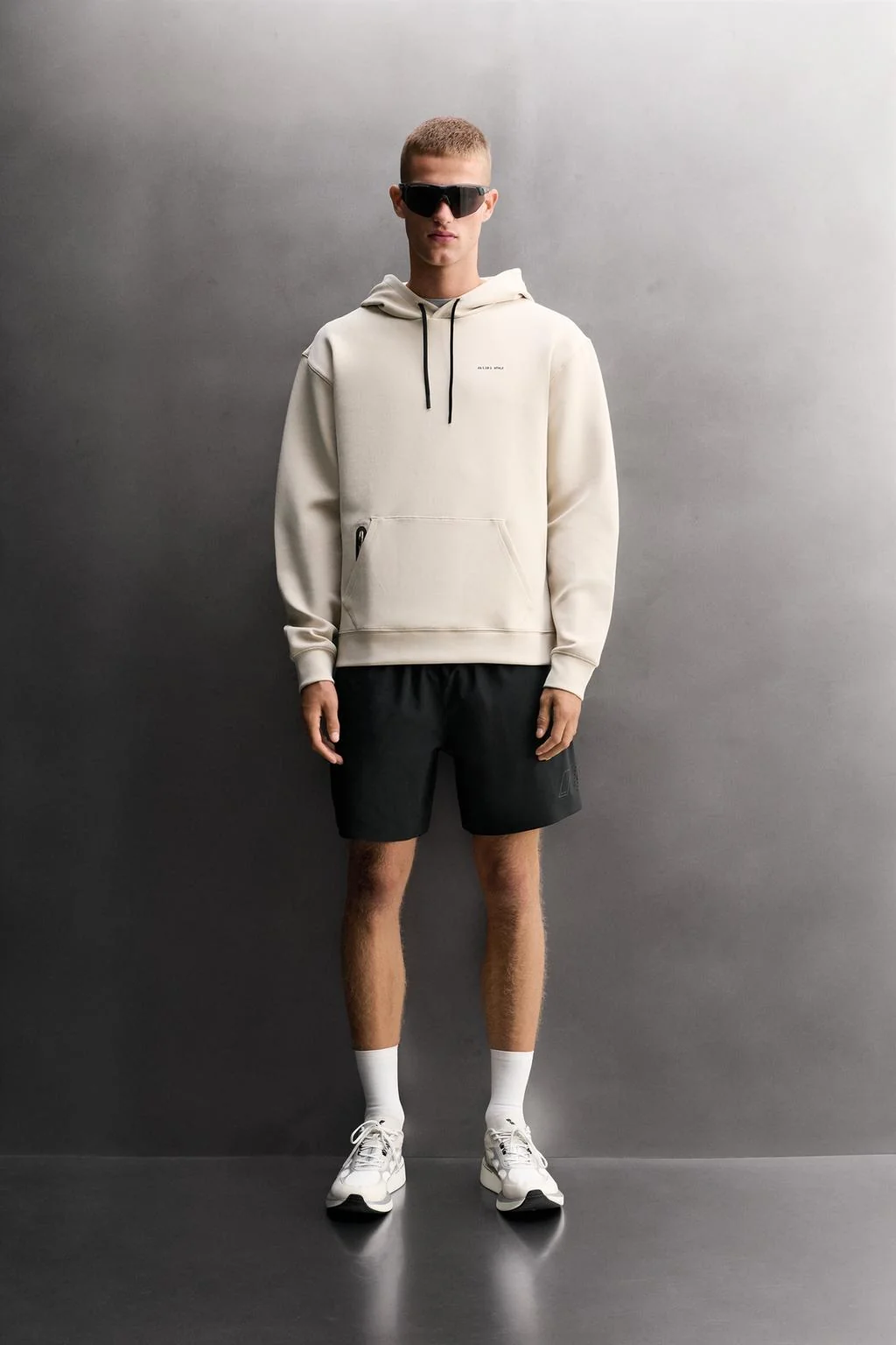 TECHNICAL HOODIE